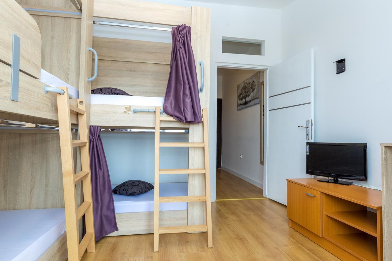 Apartments In City Center Ventus Novalja Eksteriør billede